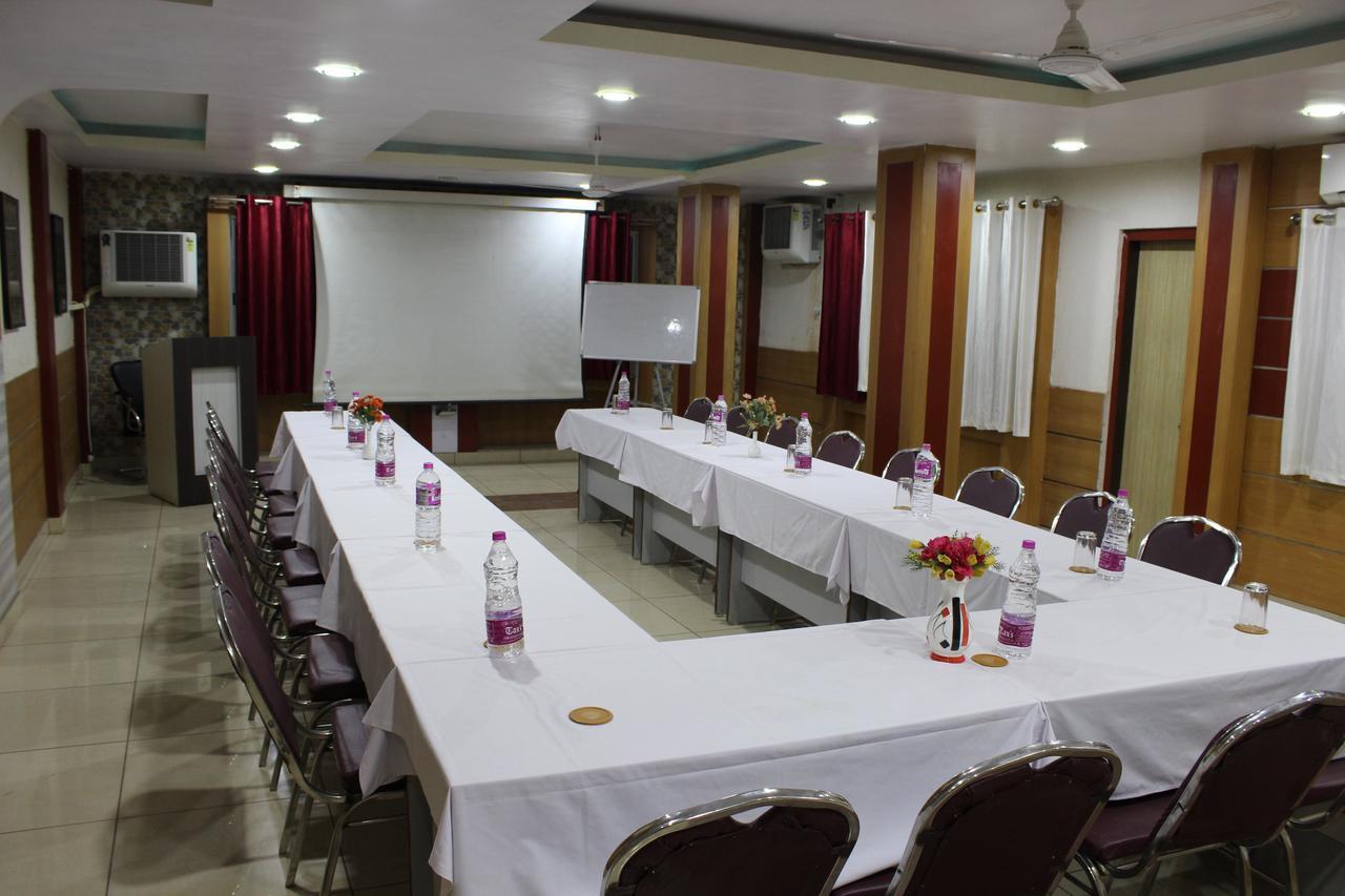 Hotel Cradle Inn Ranchi Exteriör bild